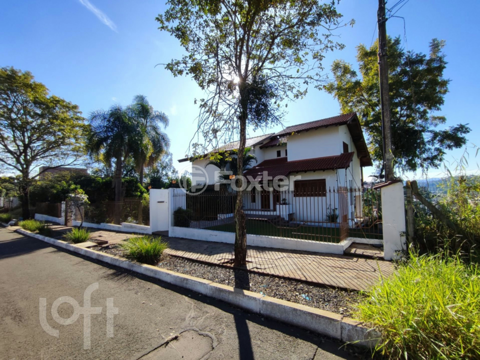 Casa à venda com 7 quartos, 412m² - Foto 47