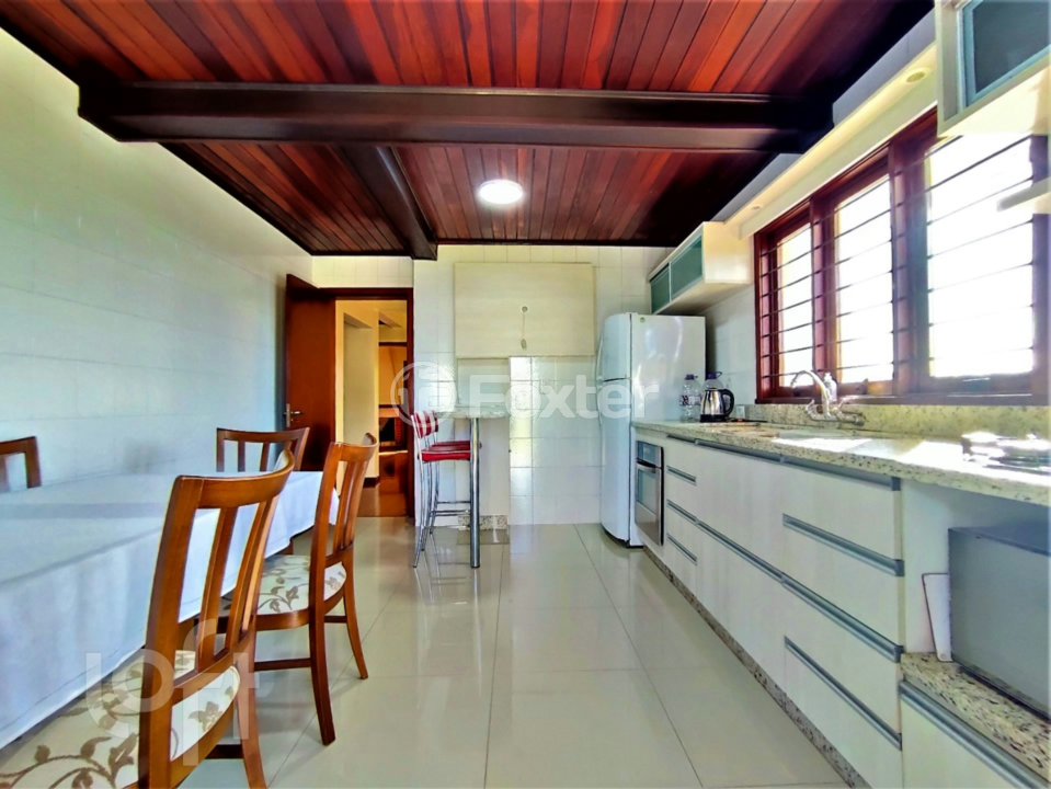Casa à venda com 7 quartos, 412m² - Foto 12