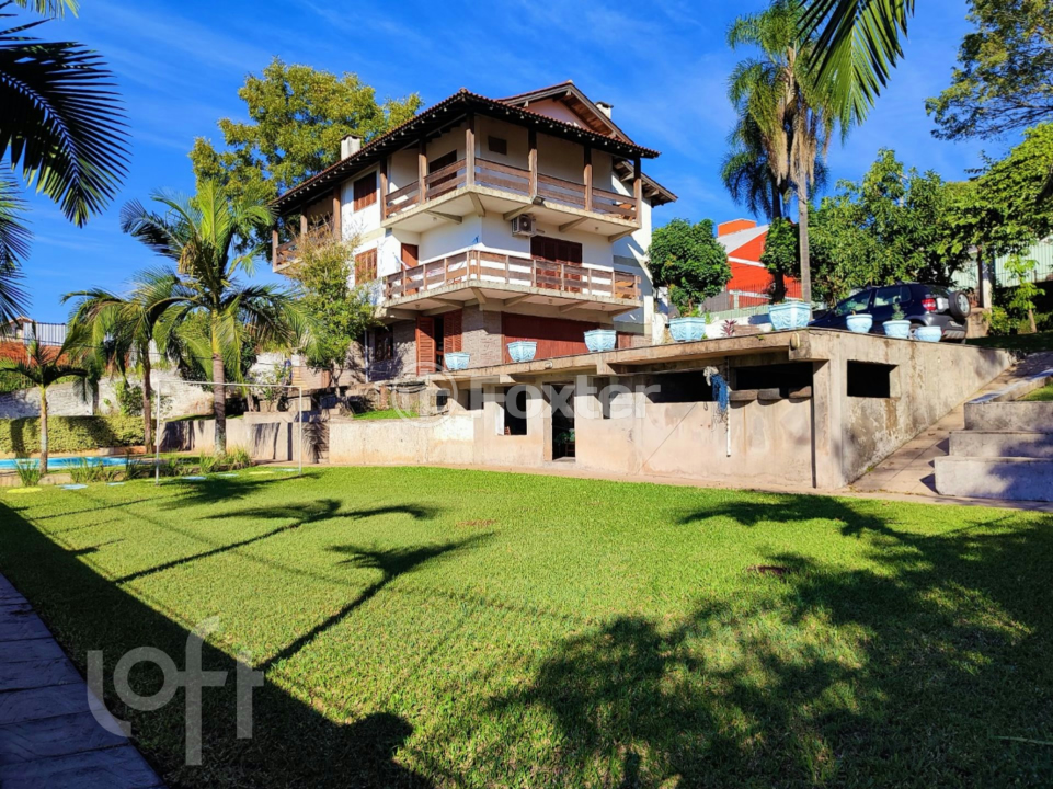Casa à venda com 7 quartos, 412m² - Foto 4