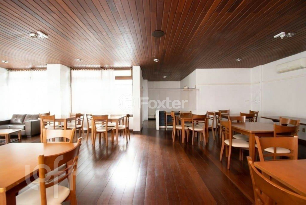 Apartamento à venda com 2 quartos, 68m² - Foto 9