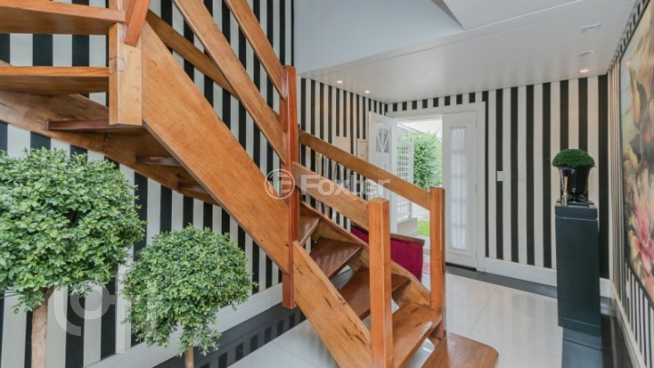 Casa de Condomínio à venda com 4 quartos, 446m² - Foto 1