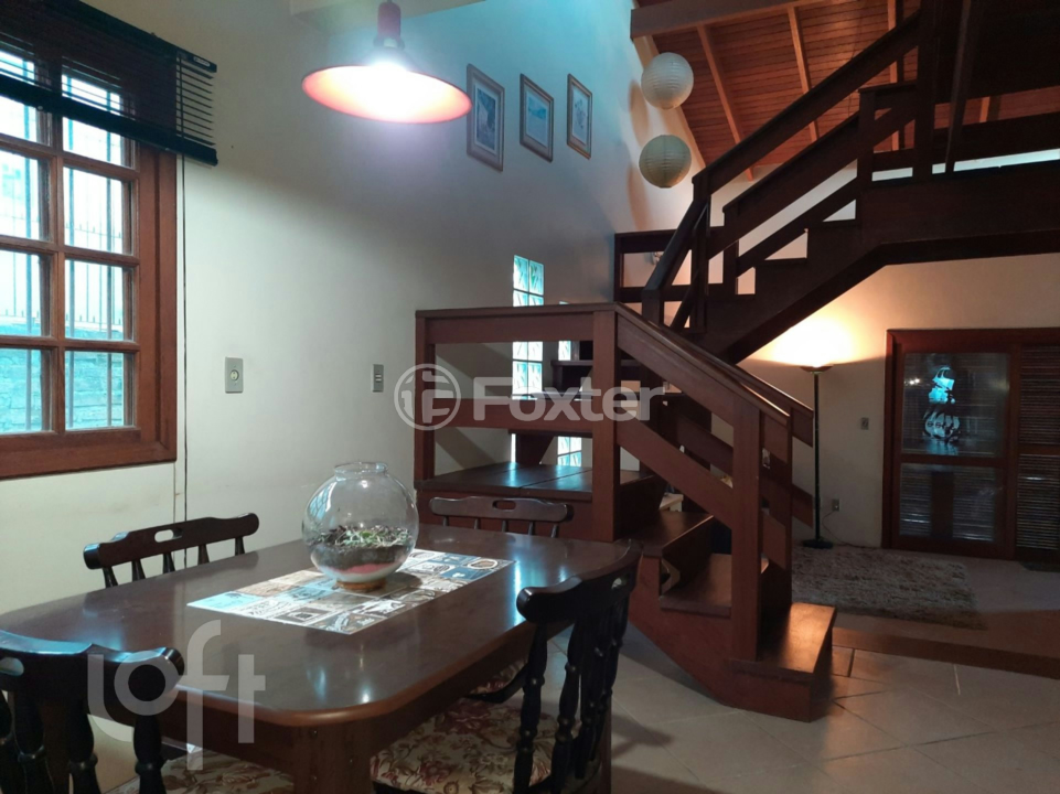 Casa à venda com 2 quartos, 132m² - Foto 2