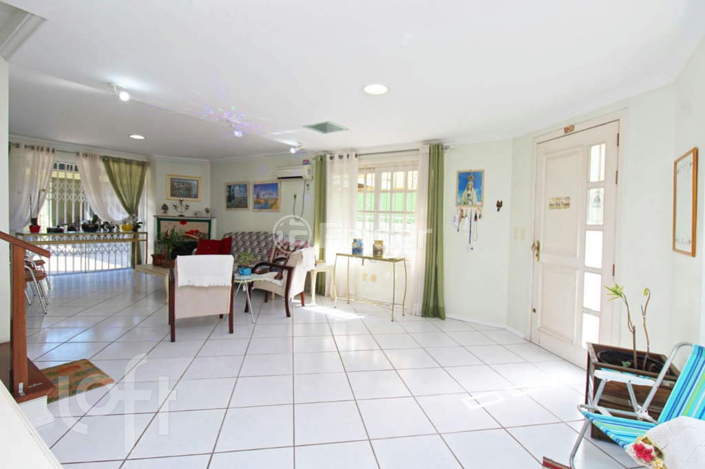 Casa de Condomínio à venda com 3 quartos, 181m² - Foto 18