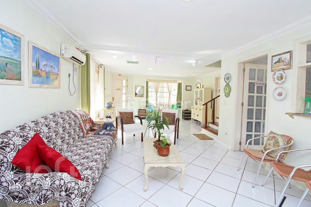 Casa de Condomínio à venda com 3 quartos, 181m² - Foto 2