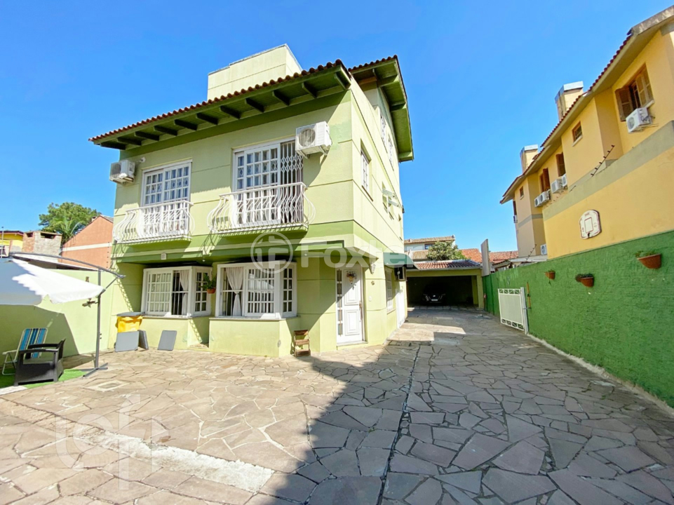 Casa de Condomínio à venda com 3 quartos, 181m² - Foto 30