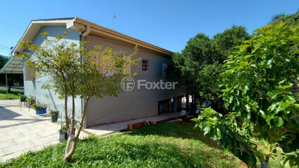 Casa à venda com 4 quartos, 110m² - Foto 2