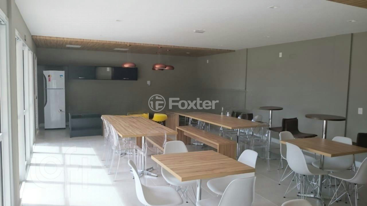 Apartamento à venda com 3 quartos, 75m² - Foto 37