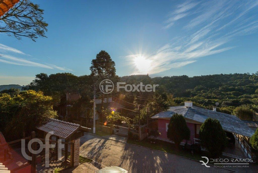 Casa de Condomínio à venda com 3 quartos, 360m² - Foto 44