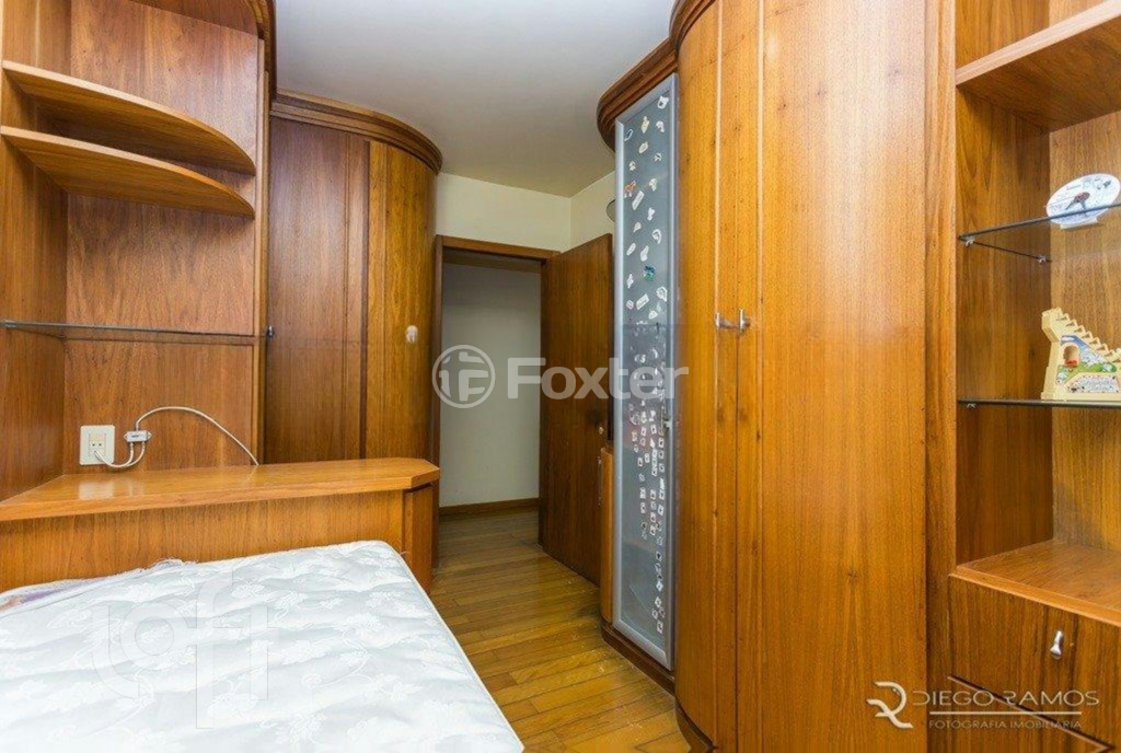 Casa de Condomínio à venda com 3 quartos, 360m² - Foto 27