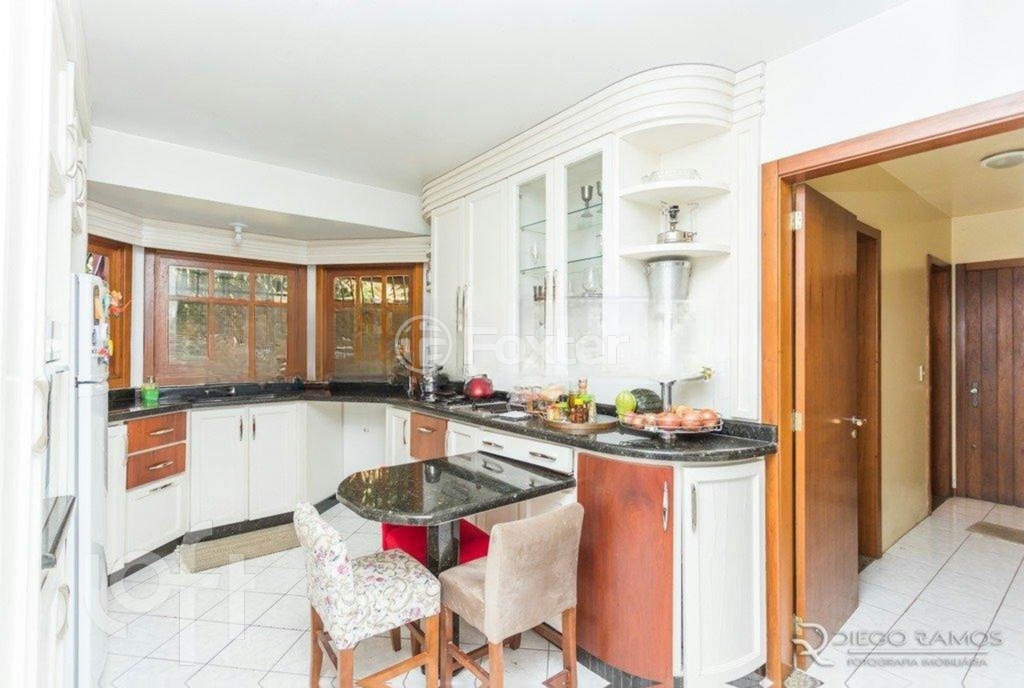 Casa de Condomínio à venda com 3 quartos, 360m² - Foto 19