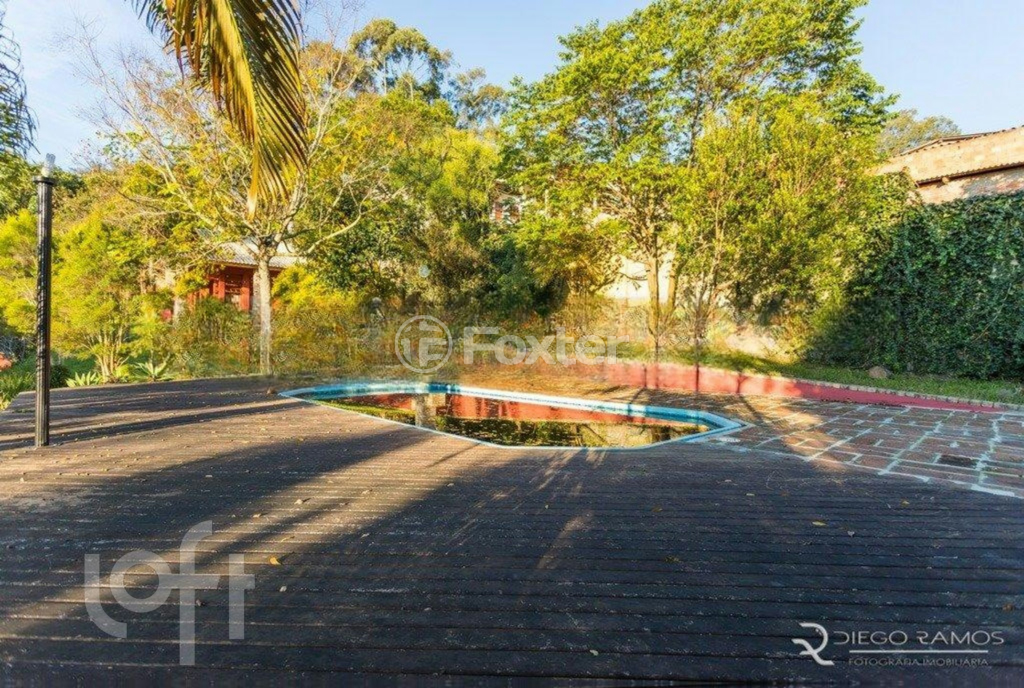 Casa de Condomínio à venda com 3 quartos, 360m² - Foto 40