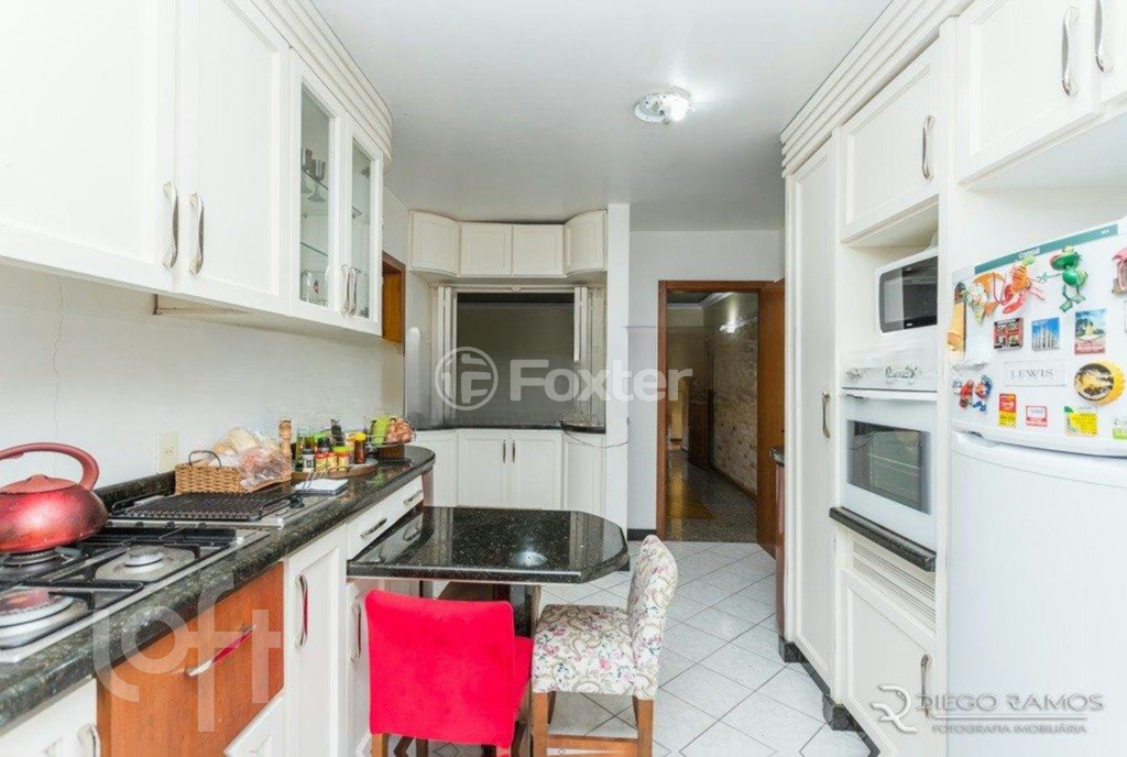 Casa de Condomínio à venda com 3 quartos, 360m² - Foto 21