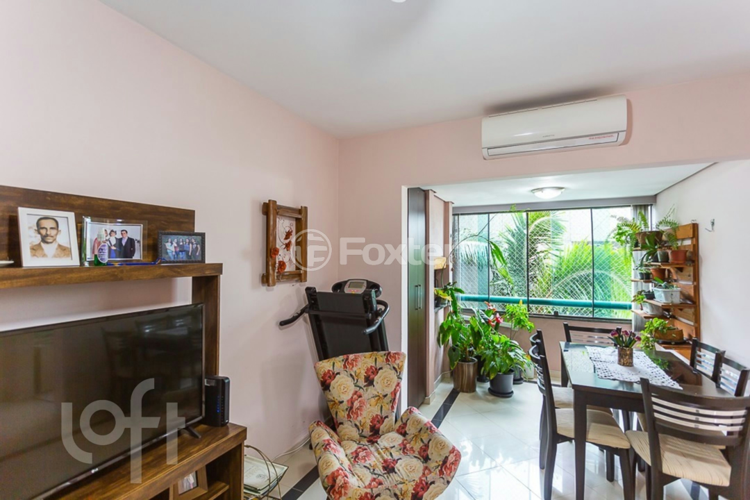 Apartamento à venda com 2 quartos, 67m² - Foto 1