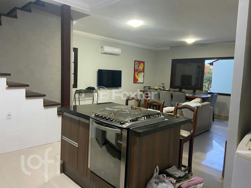 Casa de Condomínio à venda com 3 quartos, 221m² - Foto 4