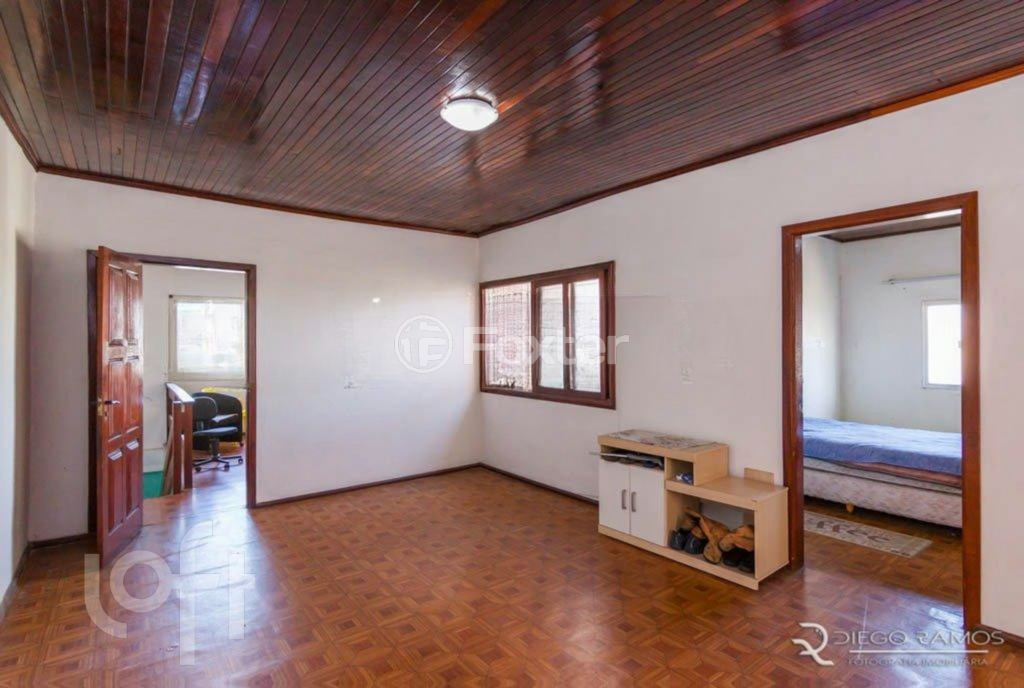 Casa à venda com 1 quarto, 230m² - Foto 4