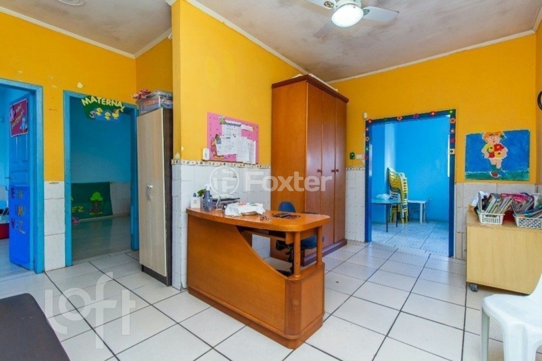 Casa à venda com 3 quartos, 150m² - Foto 1