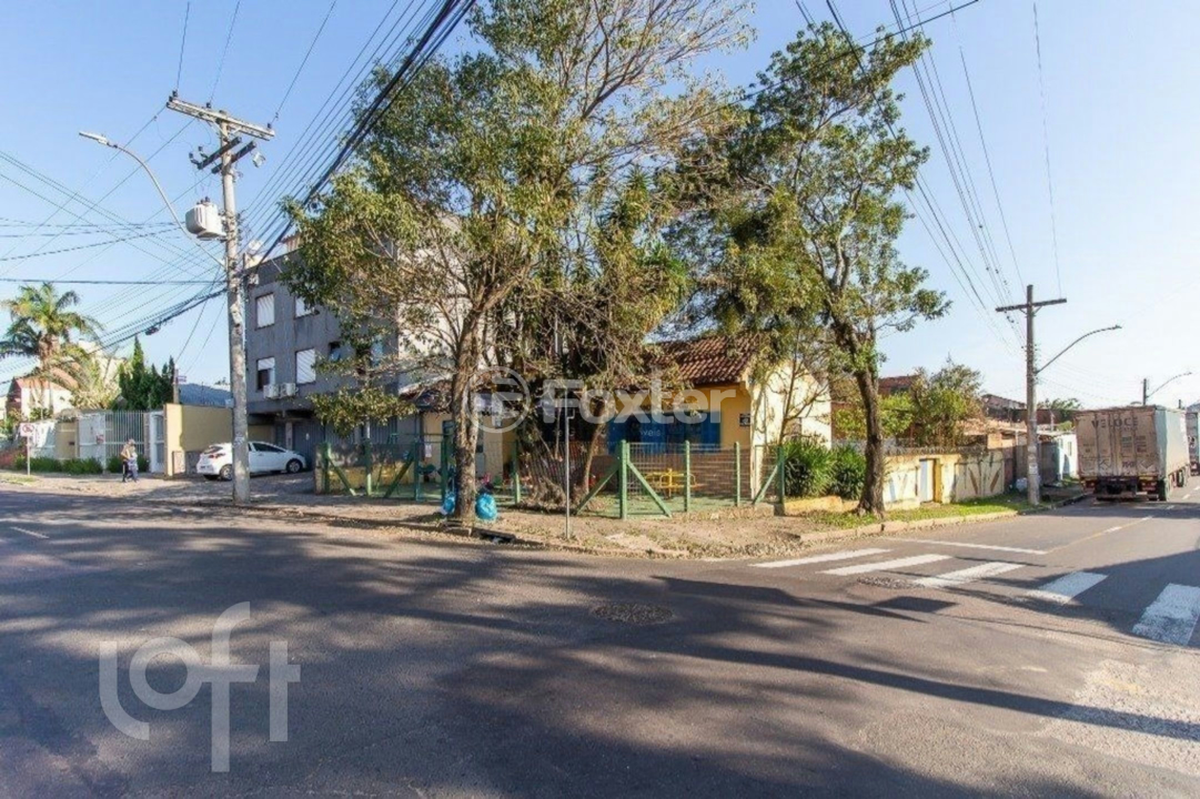 Casa à venda com 3 quartos, 150m² - Foto 4