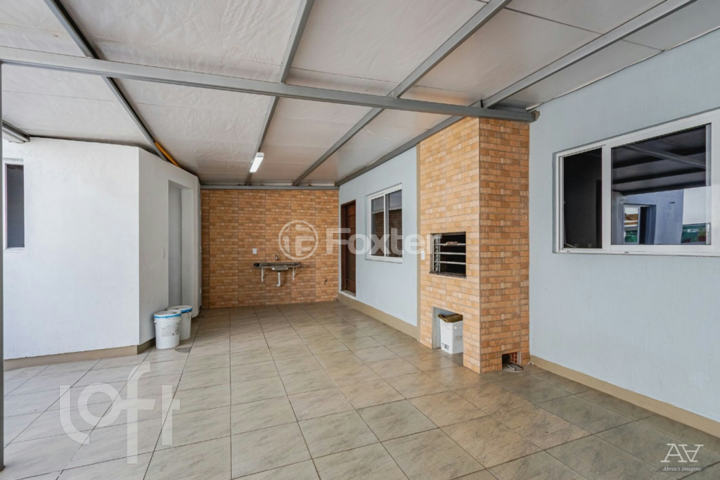 Casa à venda com 4 quartos, 240m² - Foto 35