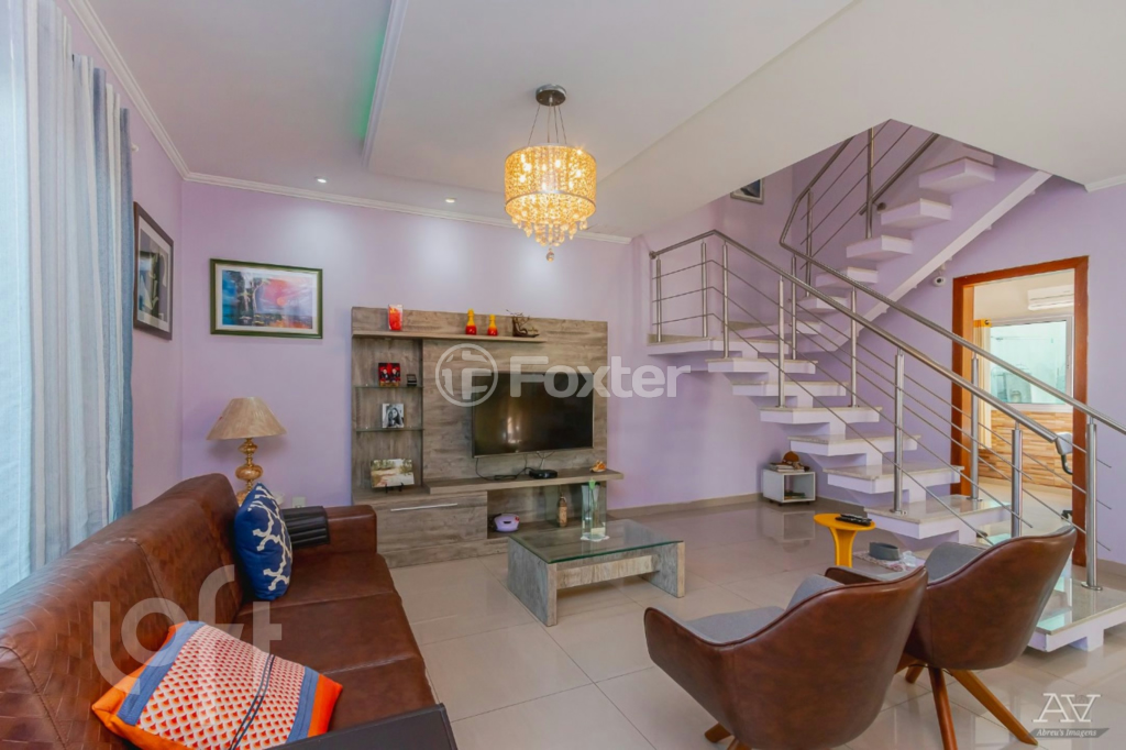 Casa à venda com 4 quartos, 240m² - Foto 2
