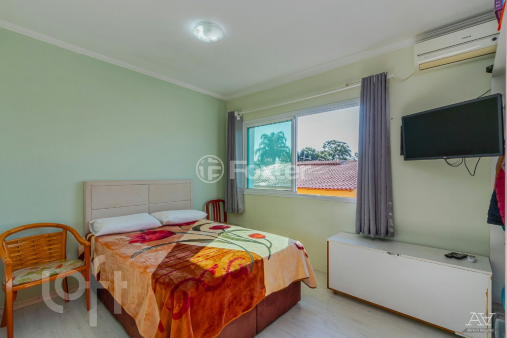Casa à venda com 4 quartos, 240m² - Foto 16