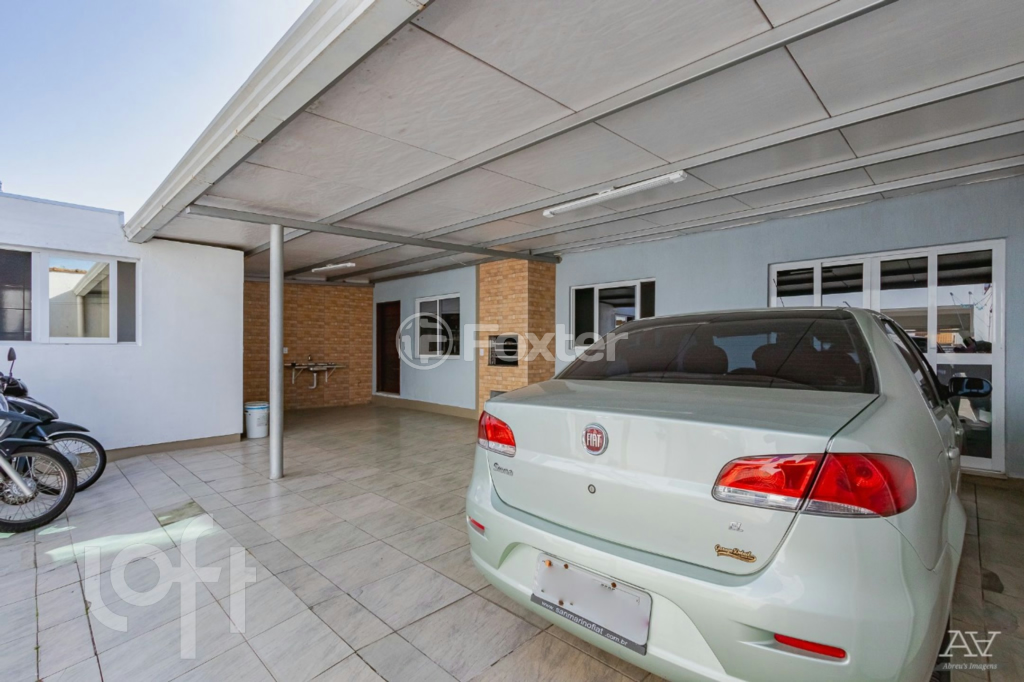 Casa à venda com 4 quartos, 240m² - Foto 32