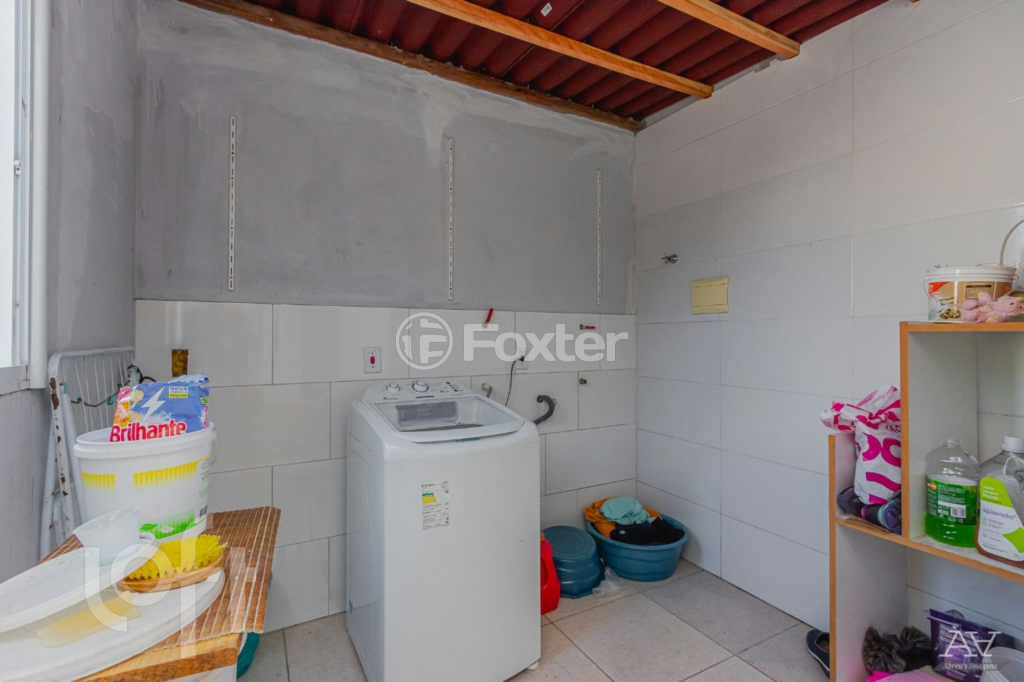 Casa à venda com 4 quartos, 240m² - Foto 37