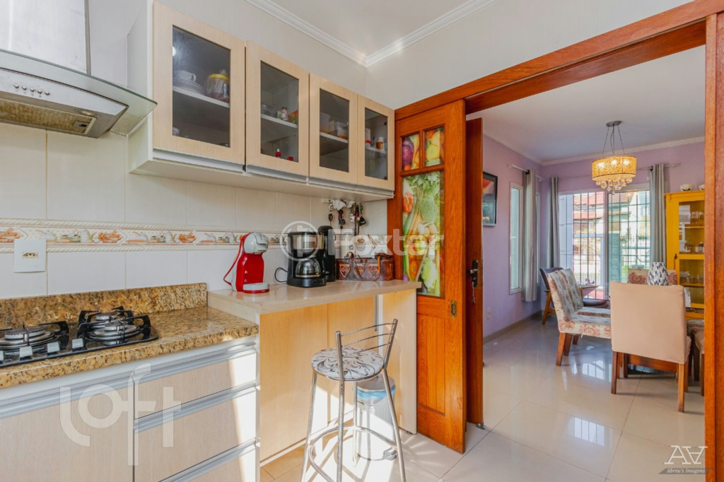 Casa à venda com 4 quartos, 240m² - Foto 11