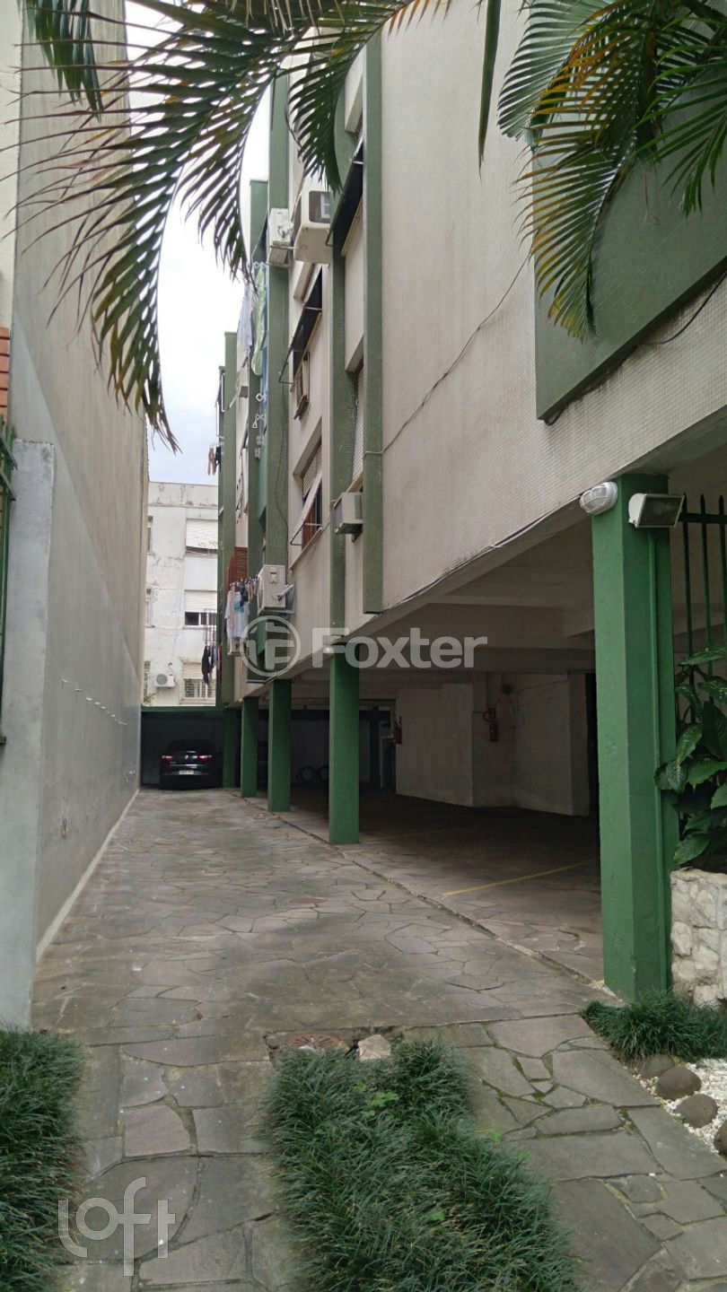 Apartamento à venda com 2 quartos, 74m² - Foto 2
