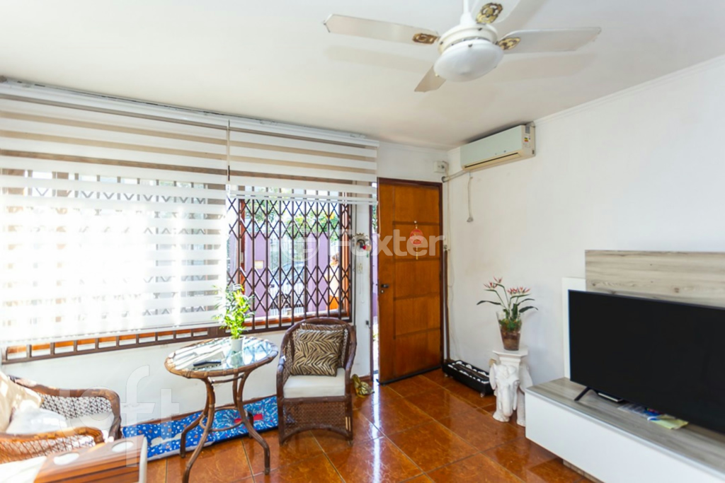 Casa à venda com 3 quartos, 180m² - Foto 4