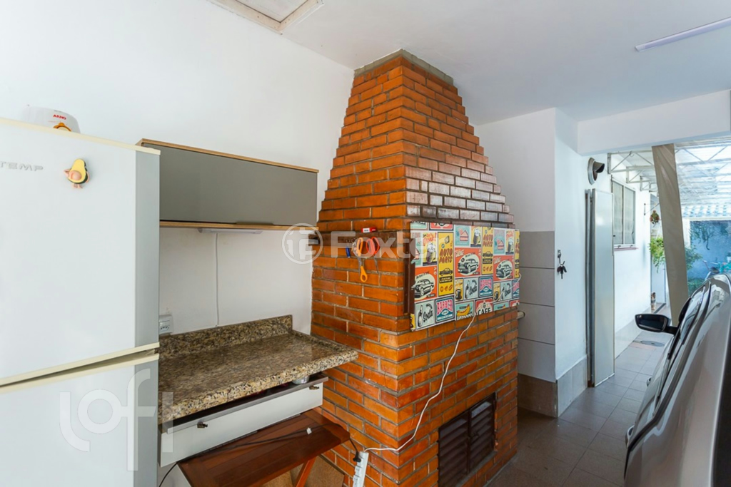 Casa à venda com 3 quartos, 180m² - Foto 31