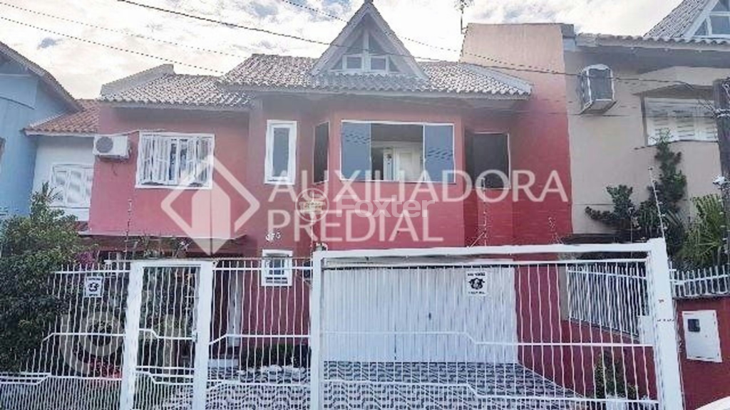Casa à venda com 3 quartos, 165m² - Foto 1