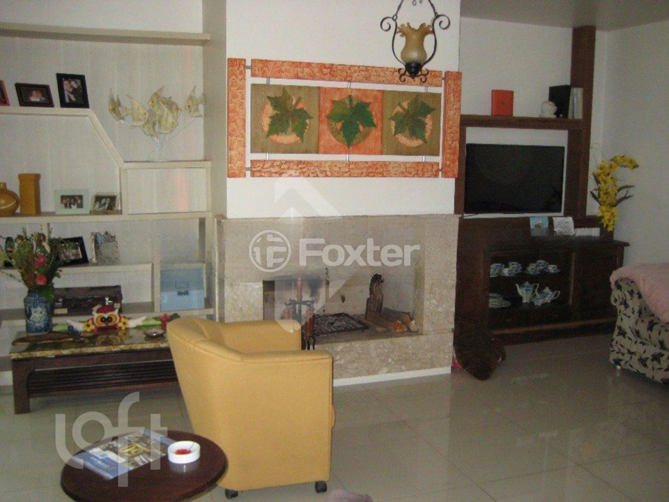 Casa à venda com 3 quartos, 280m² - Foto 2