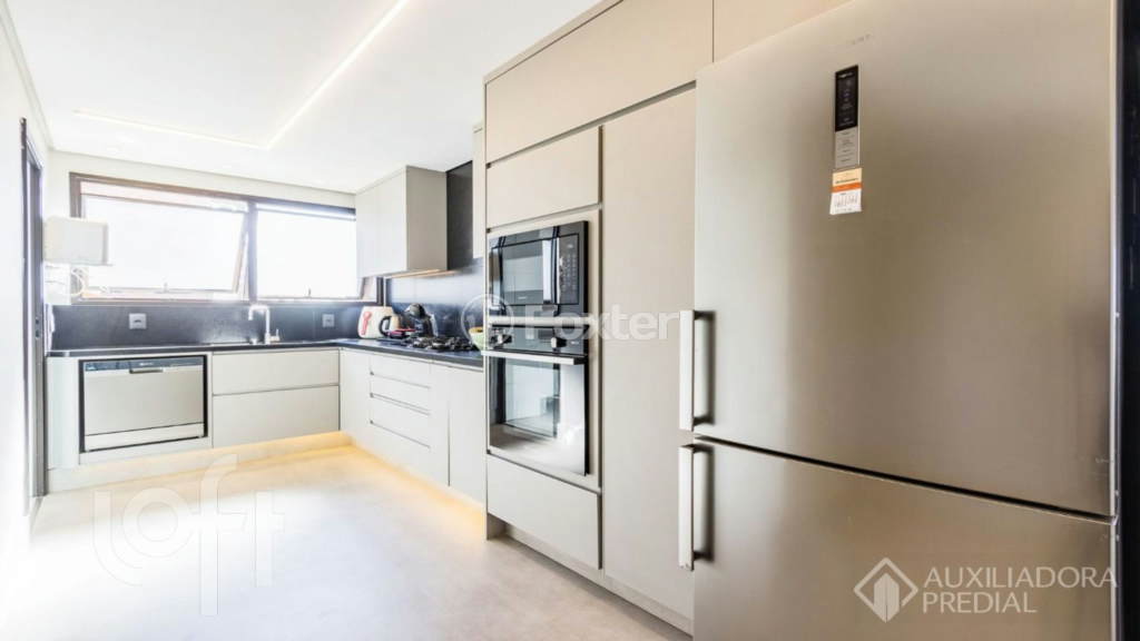 Apartamento à venda com 3 quartos, 177m² - Foto 6