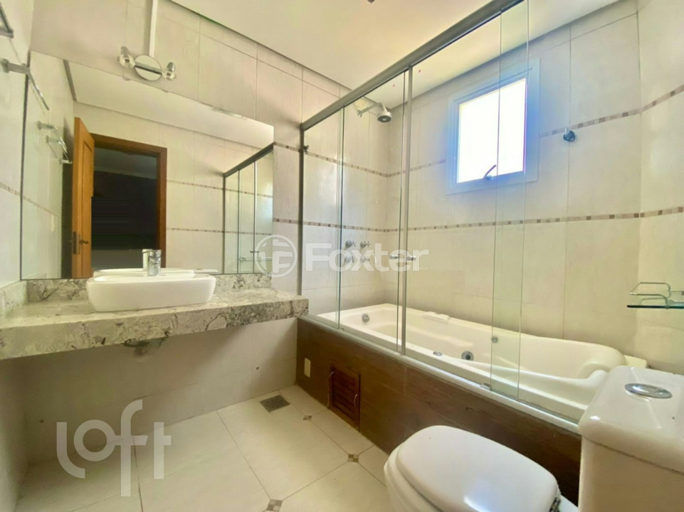 Casa de Condomínio à venda com 3 quartos, 249m² - Foto 2