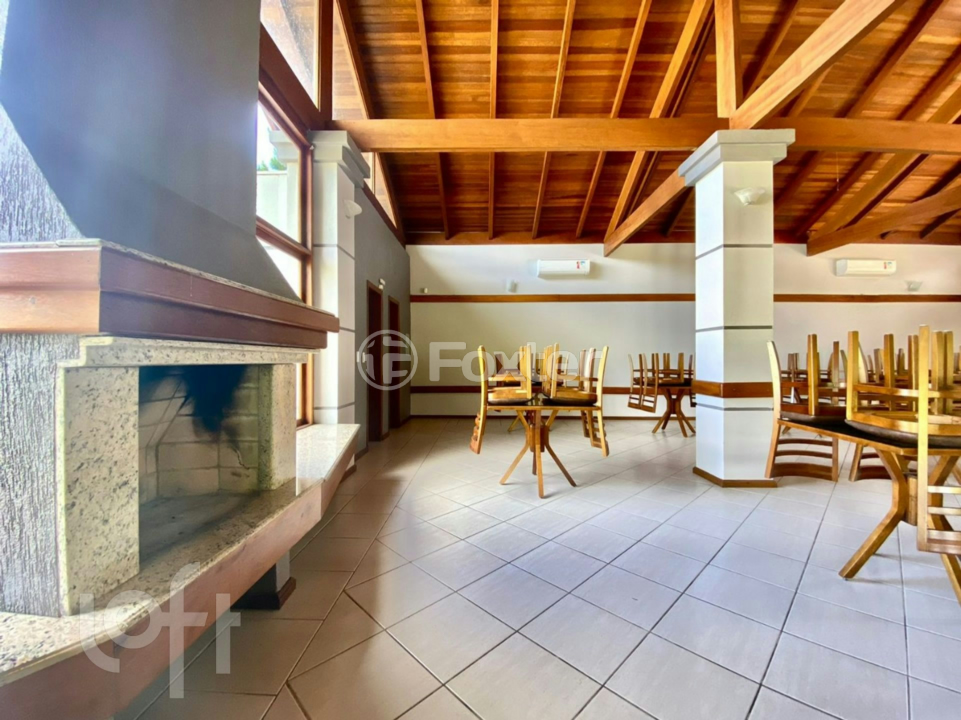Casa de Condomínio à venda com 3 quartos, 249m² - Foto 40