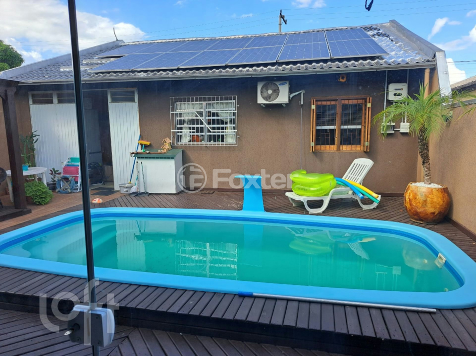 Casa à venda com 3 quartos, 100m² - Foto 2