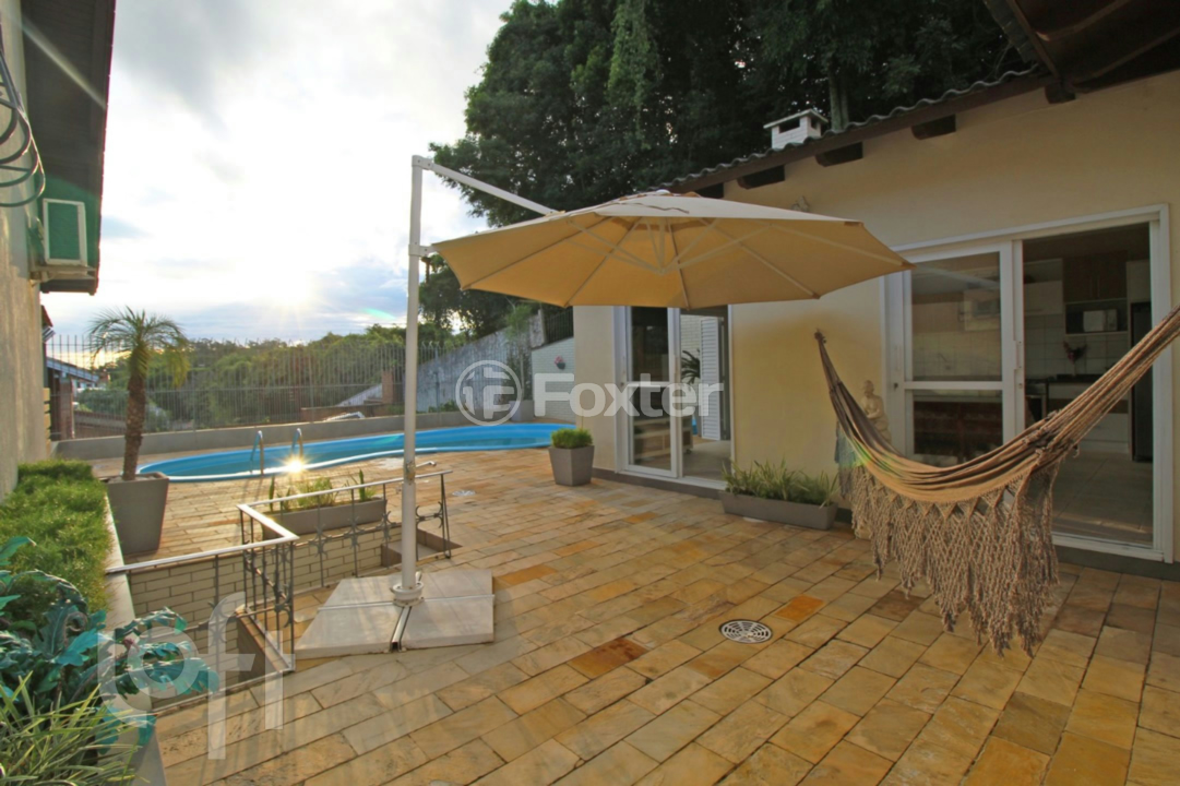 Casa à venda com 3 quartos, 245m² - Foto 33