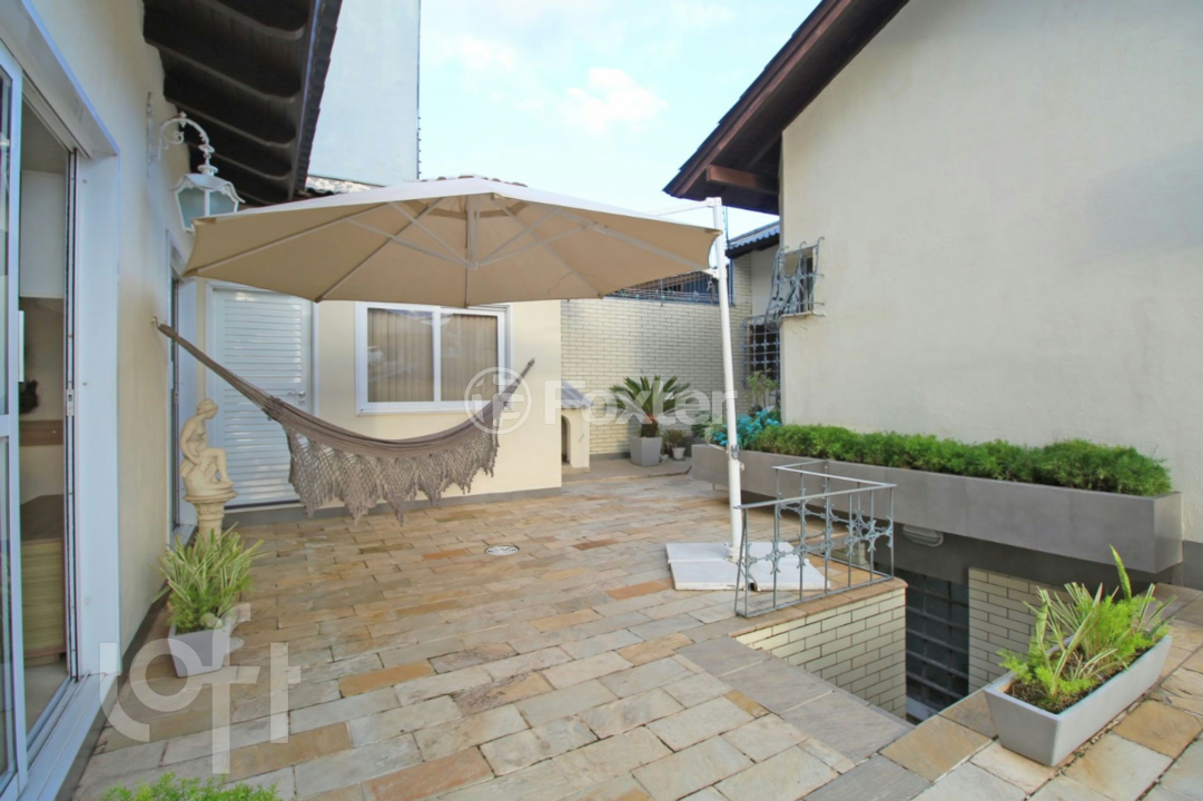 Casa à venda com 3 quartos, 245m² - Foto 38