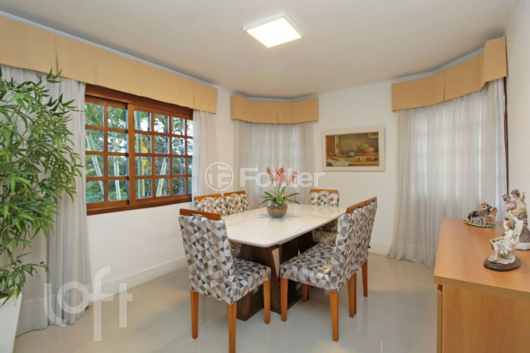 Casa à venda com 3 quartos, 245m² - Foto 4