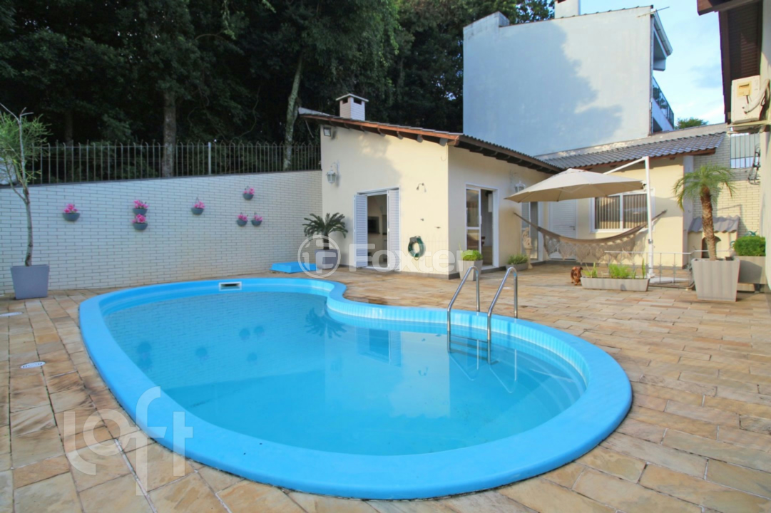 Casa à venda com 3 quartos, 245m² - Foto 35