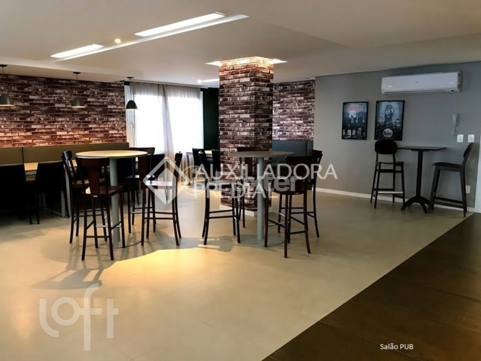 Apartamento à venda com 1 quarto, 40m² - Foto 11