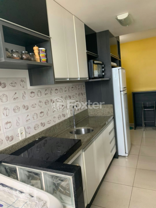Apartamento à venda com 2 quartos, 49m² - Foto 2