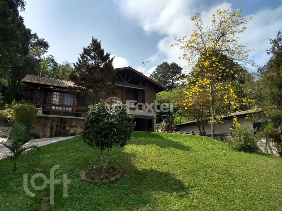 Casa à venda com 2 quartos, 148m² - Foto 1