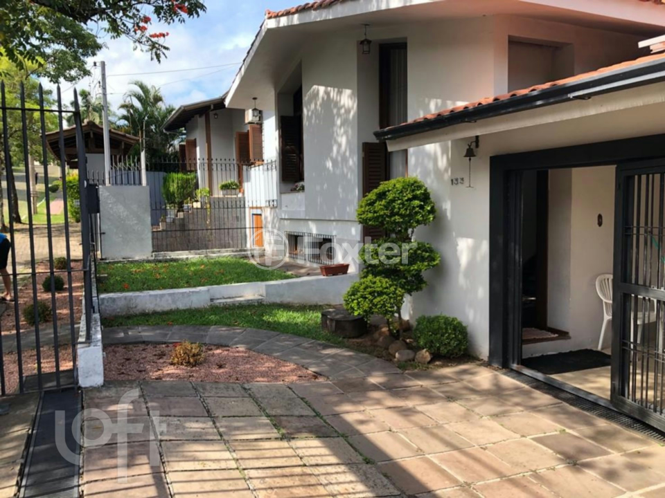 Casa à venda com 4 quartos, 278m² - Foto 47