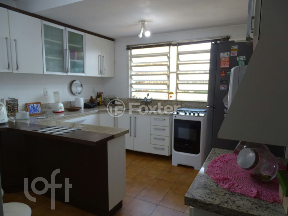 Casa à venda com 4 quartos, 278m² - Foto 26