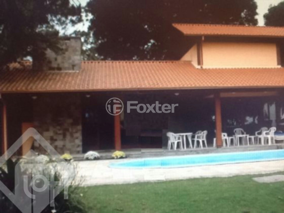 Casa à venda com 5 quartos, 700m² - Foto 1