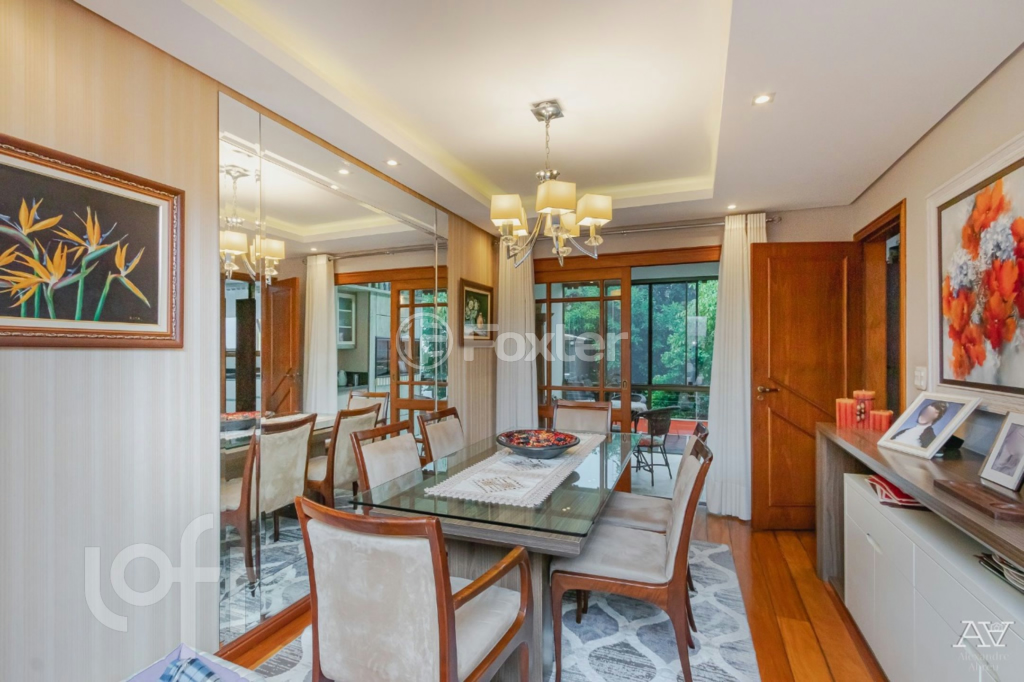 Casa de Condomínio à venda com 3 quartos, 244m² - Foto 8