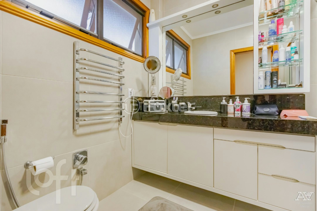 Casa de Condomínio à venda com 3 quartos, 244m² - Foto 30