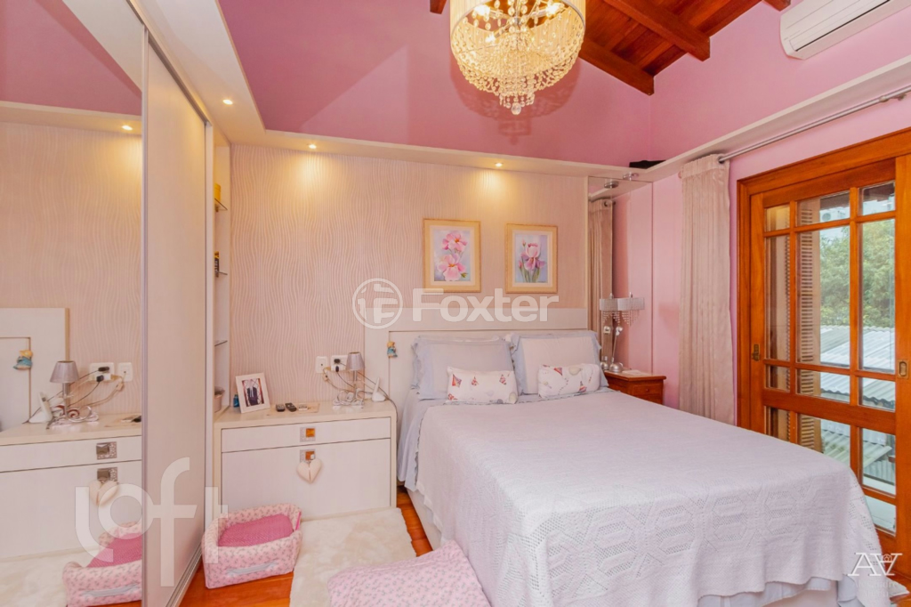Casa de Condomínio à venda com 3 quartos, 244m² - Foto 24