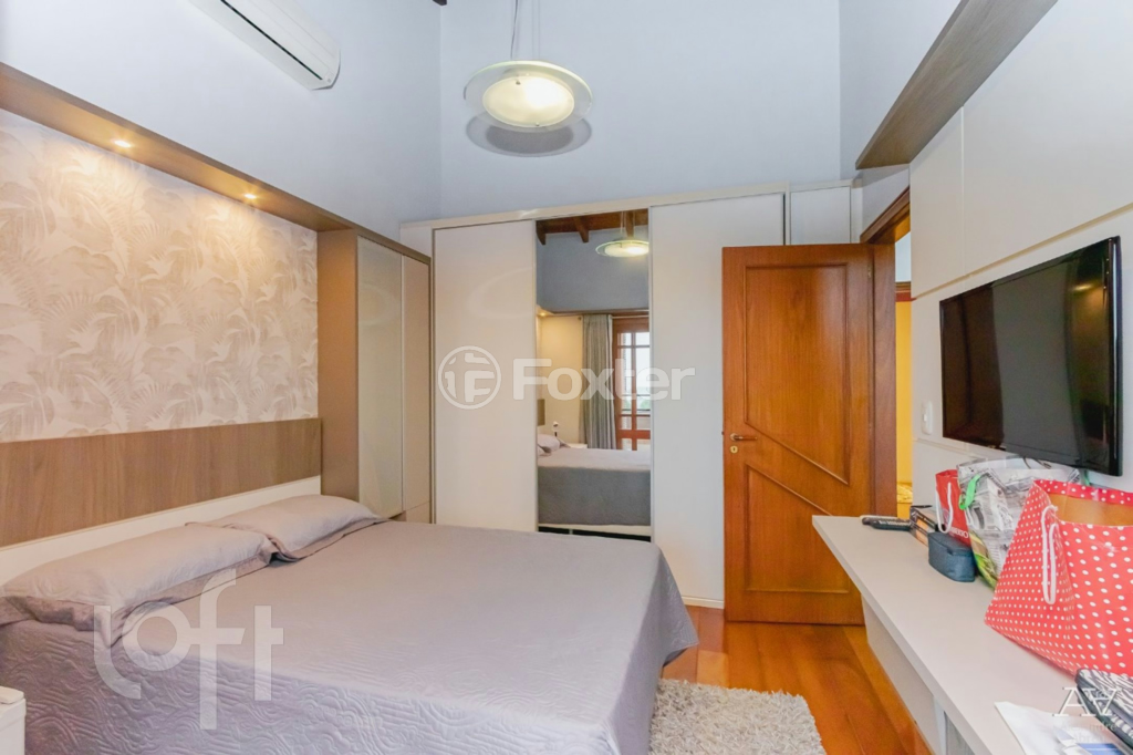 Casa de Condomínio à venda com 3 quartos, 244m² - Foto 22